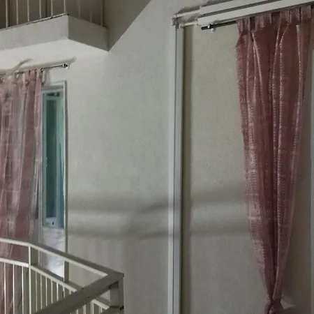 Apartment Very Smail House Augusta