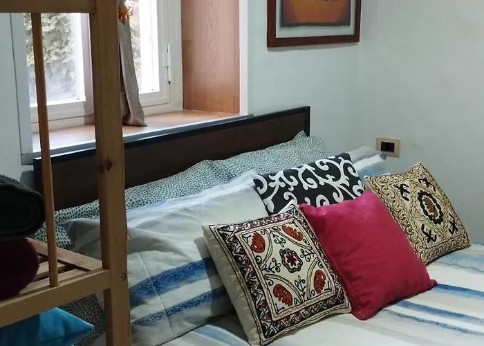 Very Small House * אוגוסטה