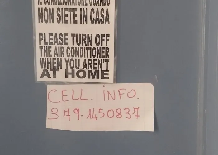 Very Small House אוגוסטה