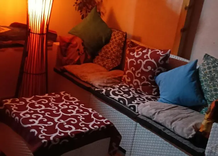 דירה Very Small House