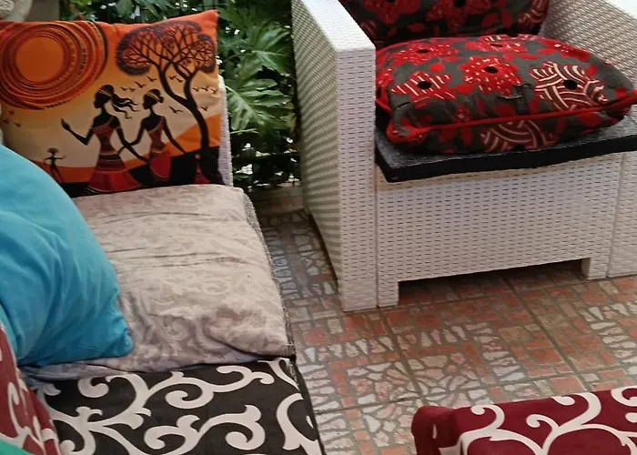 דירה Very Small House