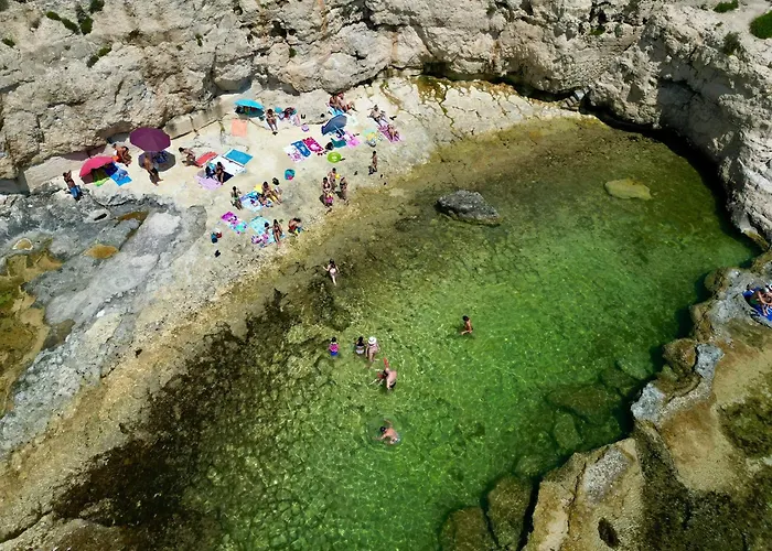 Very Small House אוגוסטה